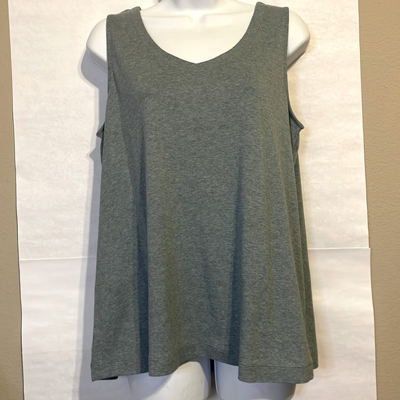 J. Jill PIMA Rounded V-Neck Tank Top (M) - Picture 1 of 3